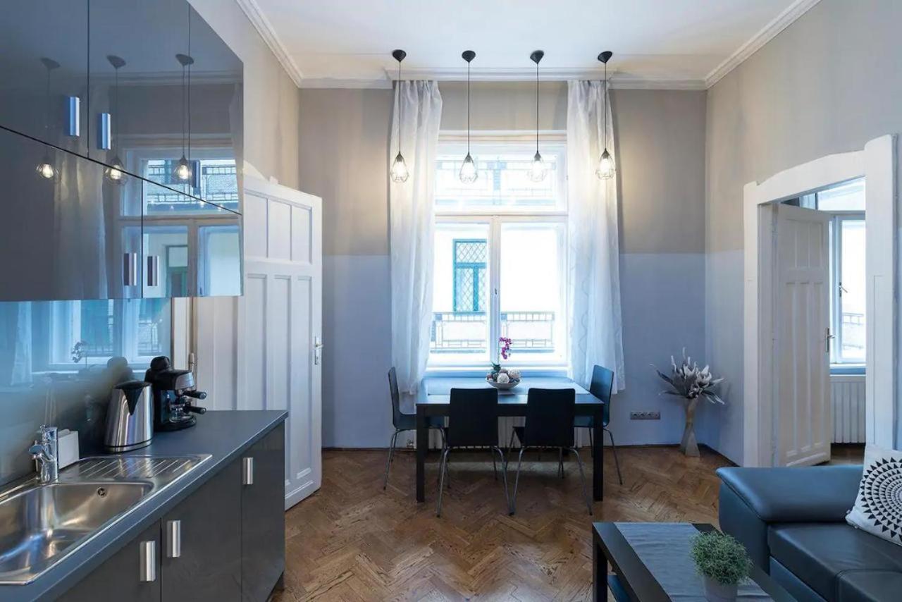 Vaci Street Apartments بودابست المظهر الخارجي الصورة