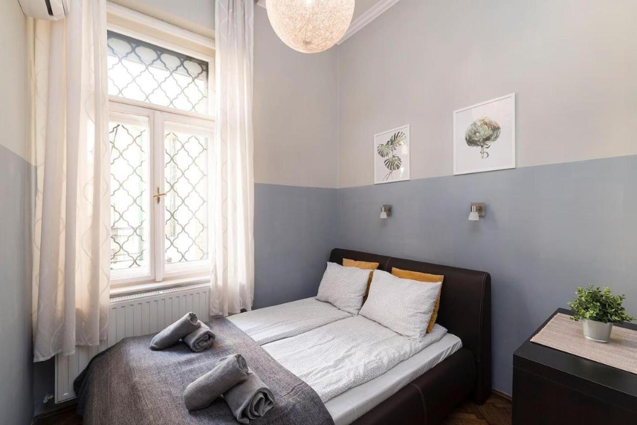 Vaci Street Apartments بودابست المظهر الخارجي الصورة