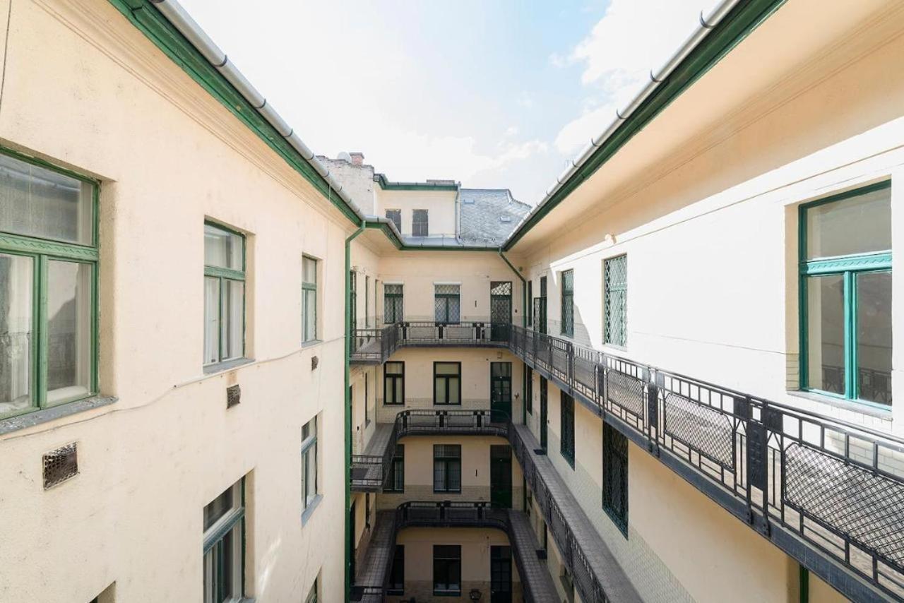 Vaci Street Apartments بودابست المظهر الخارجي الصورة
